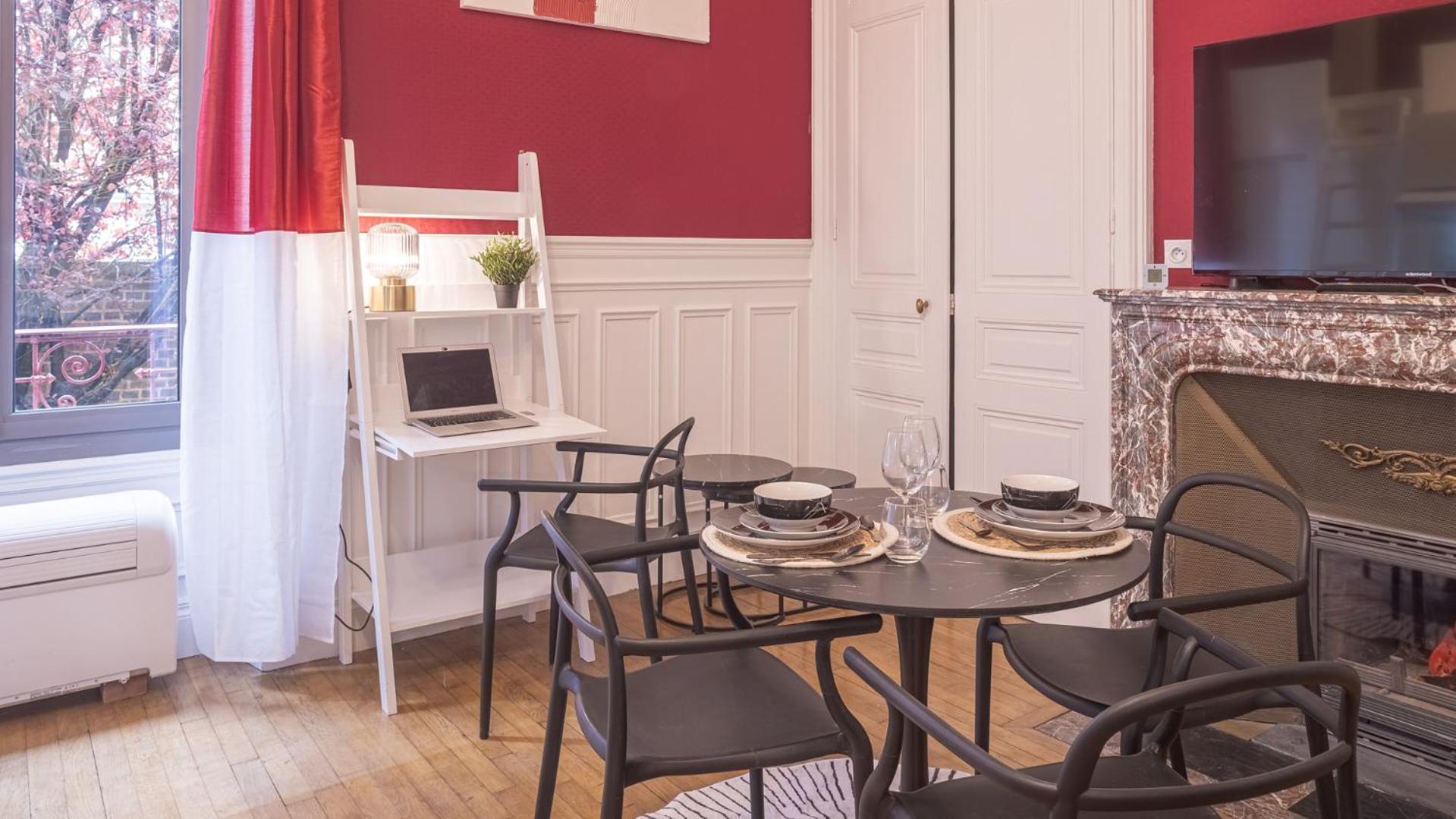 Bonappart 4 - Charme Napoleonien & Confort Troyes Exteriör bild